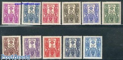 Postage due 11v