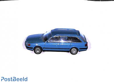 Audi 100, blue