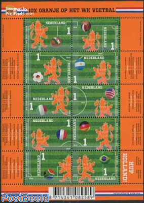 Worldcup football 10v m/s (1st print, smooth surface)