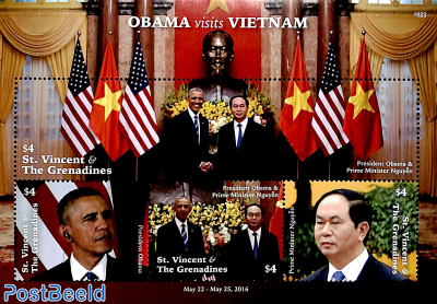 Obama visits Vietnam 4v m/s